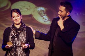 Joe Pequerrucho MindLeader Magic Mystery Entertainer Rotterdam Bedrijfsfeest Personeelsfeest Evenement Goochelaar Mindfuck Artiest Mentalist