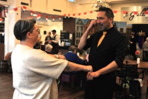 mentalist-inhuren-magic-entertainment-illusionist-gedachtenlezer-mindfck-party